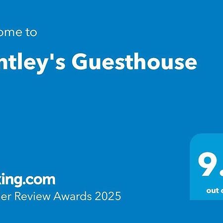 Bentley'S Guesthouse Bloubergstrand Exterior photo